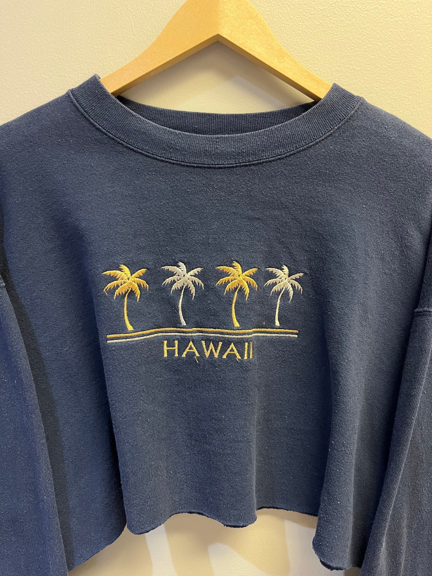 Cropped Hawaii Crewneck