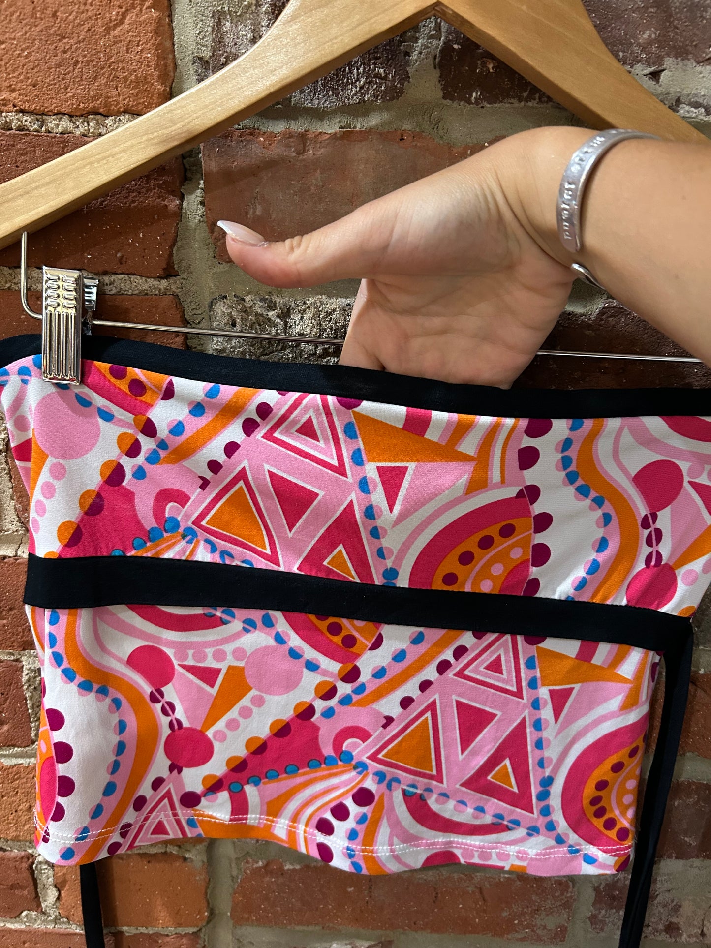 Geometric tupe top