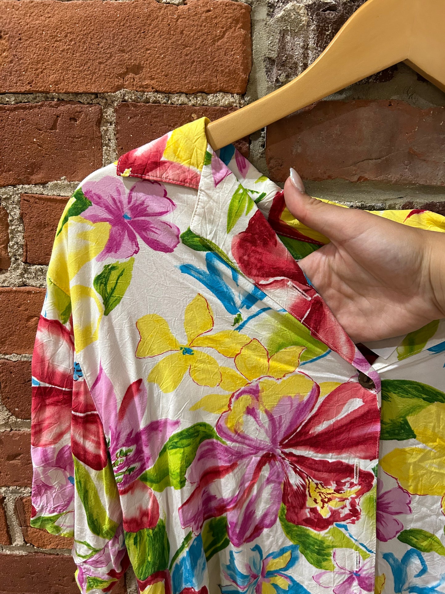 Floral short-sleeve button-up
