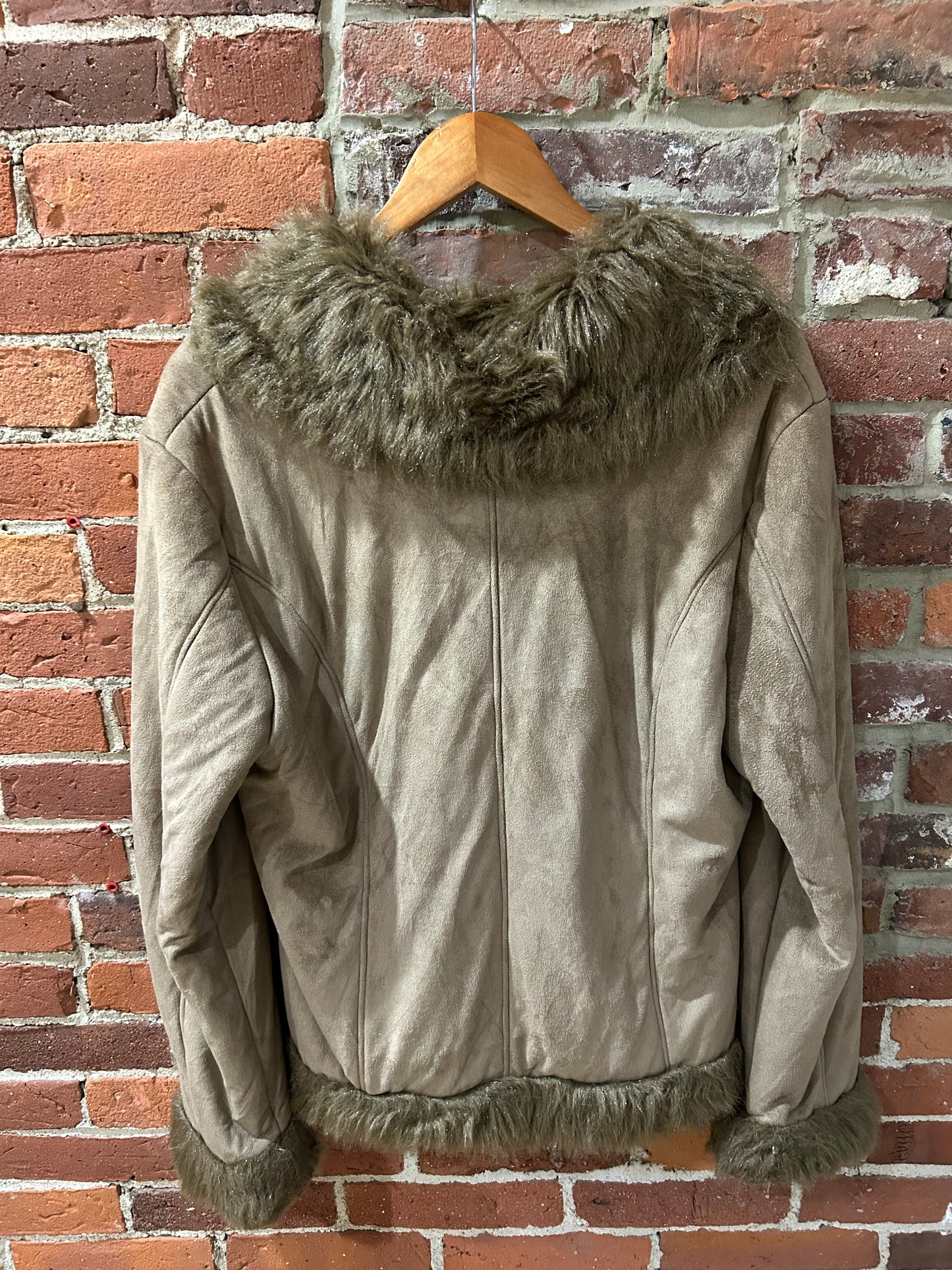 XL Zip Up Faux Fur