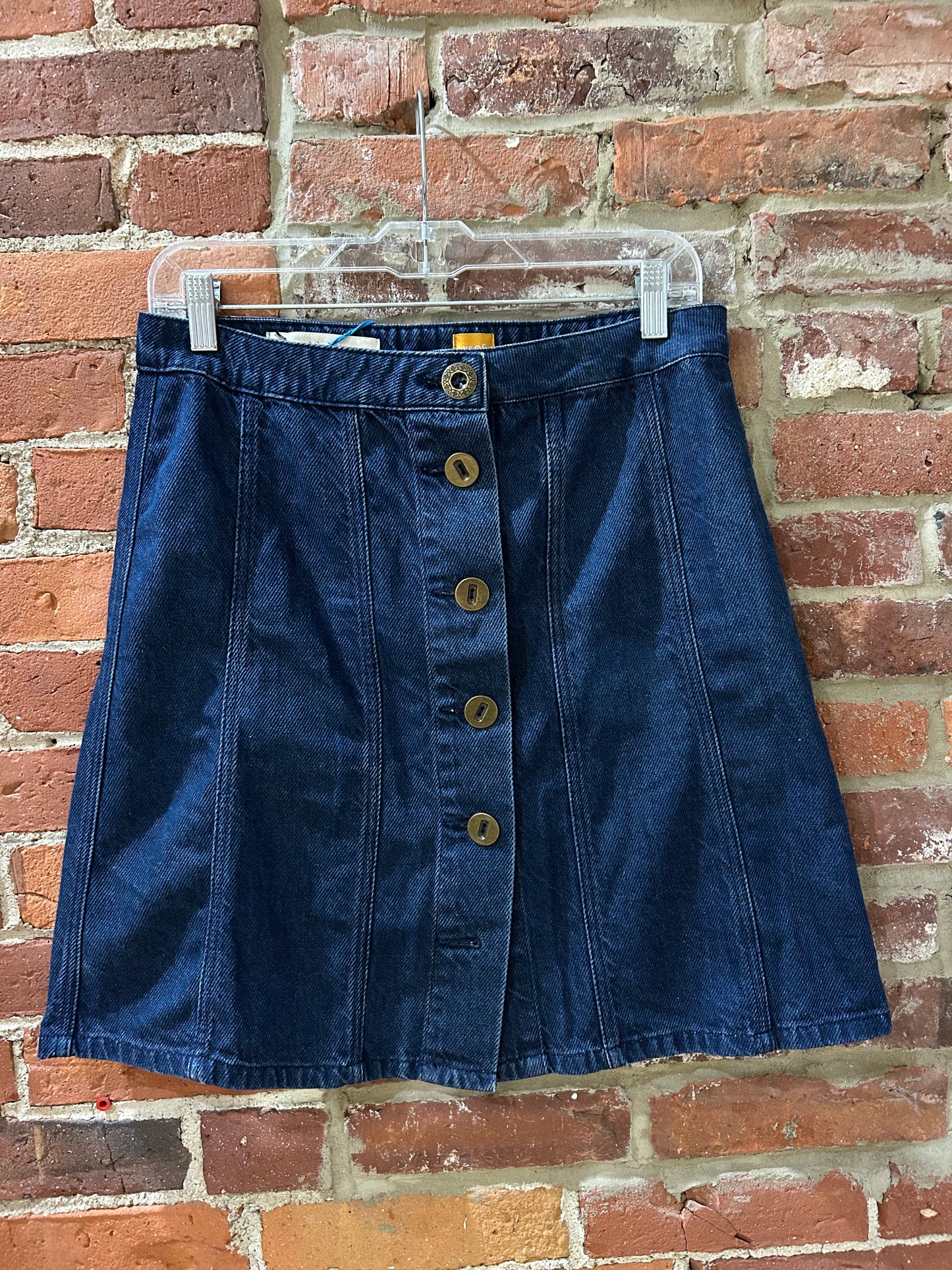 Button-front denim skirt