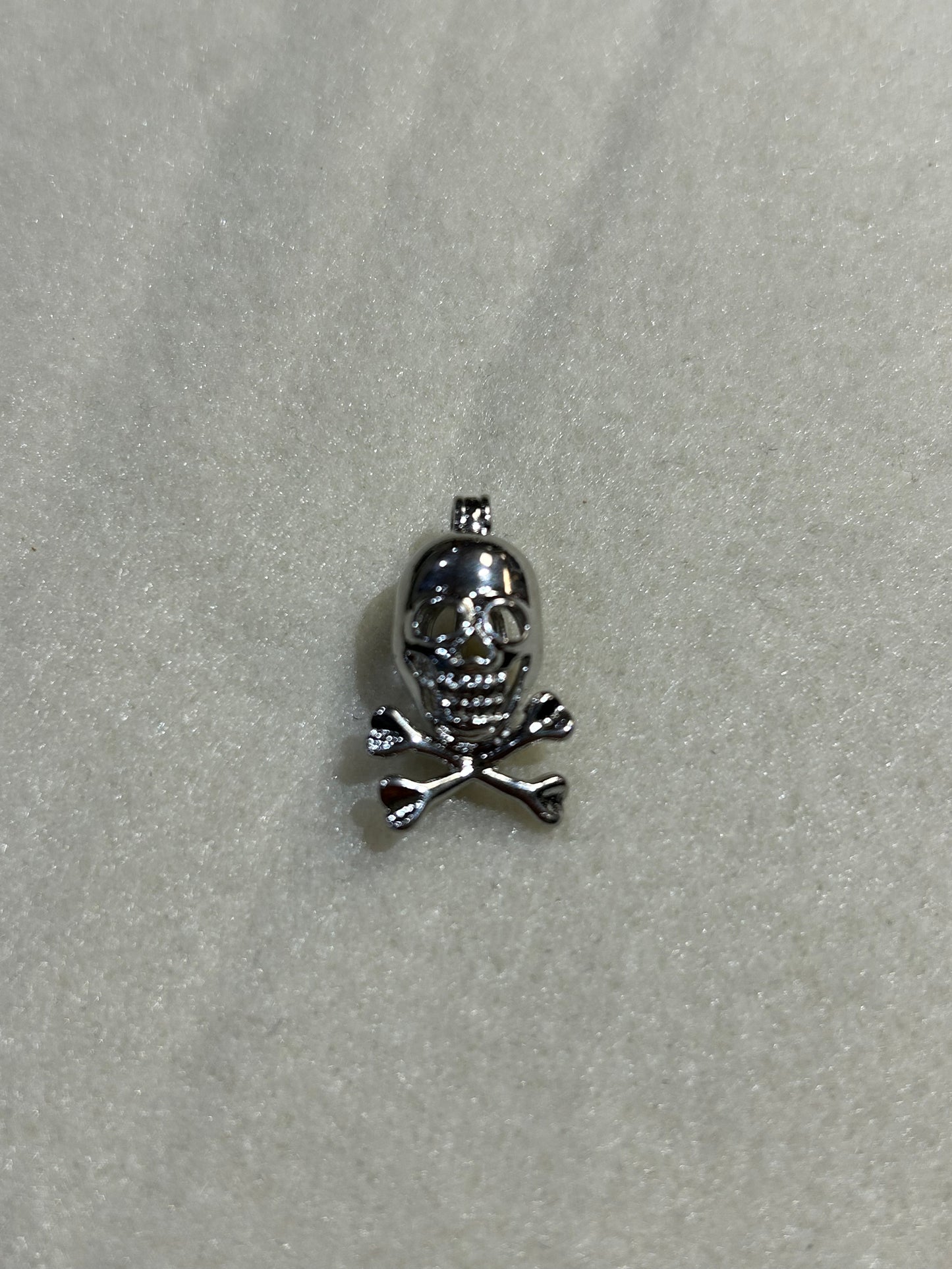 Skull And Cross Bones Charm