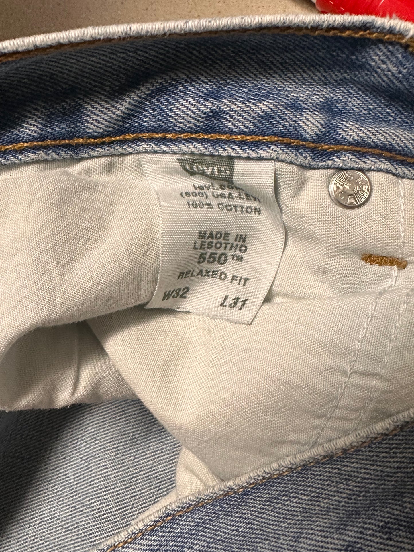 Relaxed Fit Levi Jeans