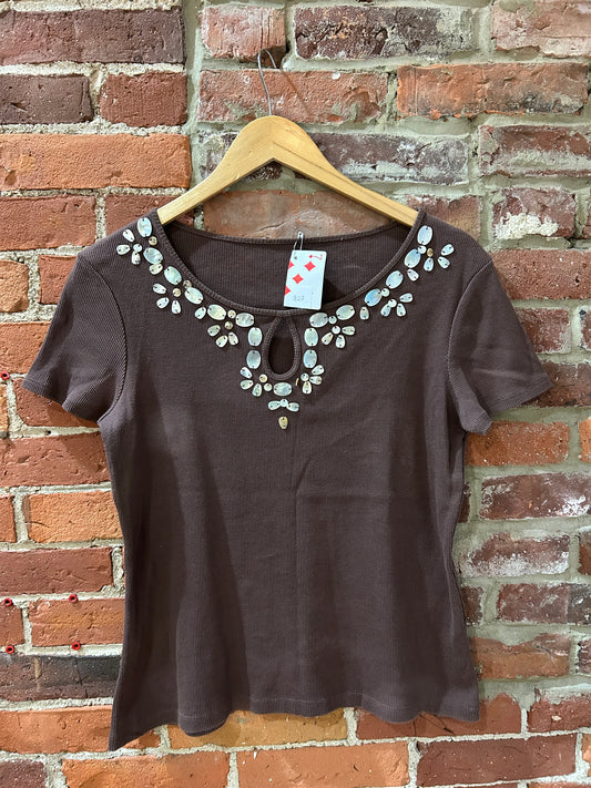 Sequined keyhole t-shirt