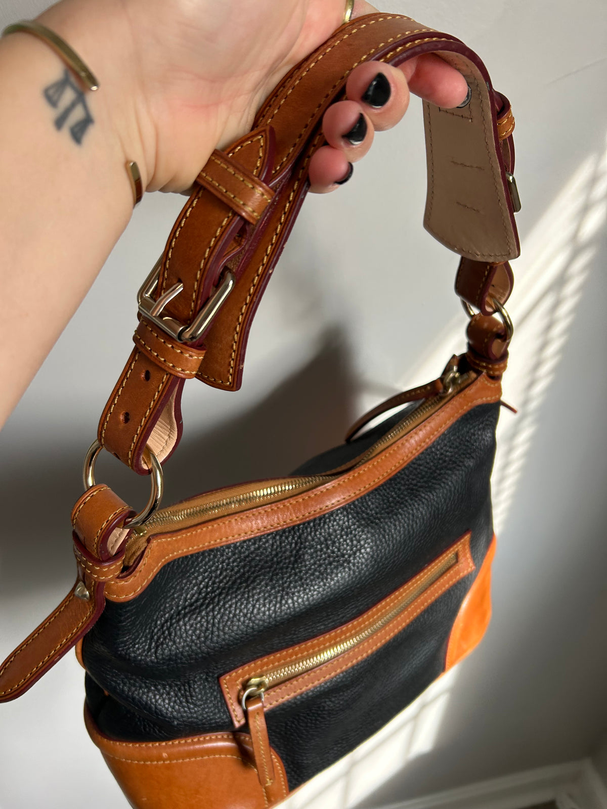 Dooney & Bourke Tote